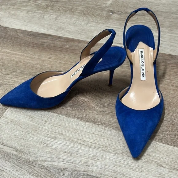 Escarpins Manolo Blahnik GERONDA BB - Cuir Bleu Marine - Talons Chaton - Pointure 40.5 EU - Neufs Avec Boîte